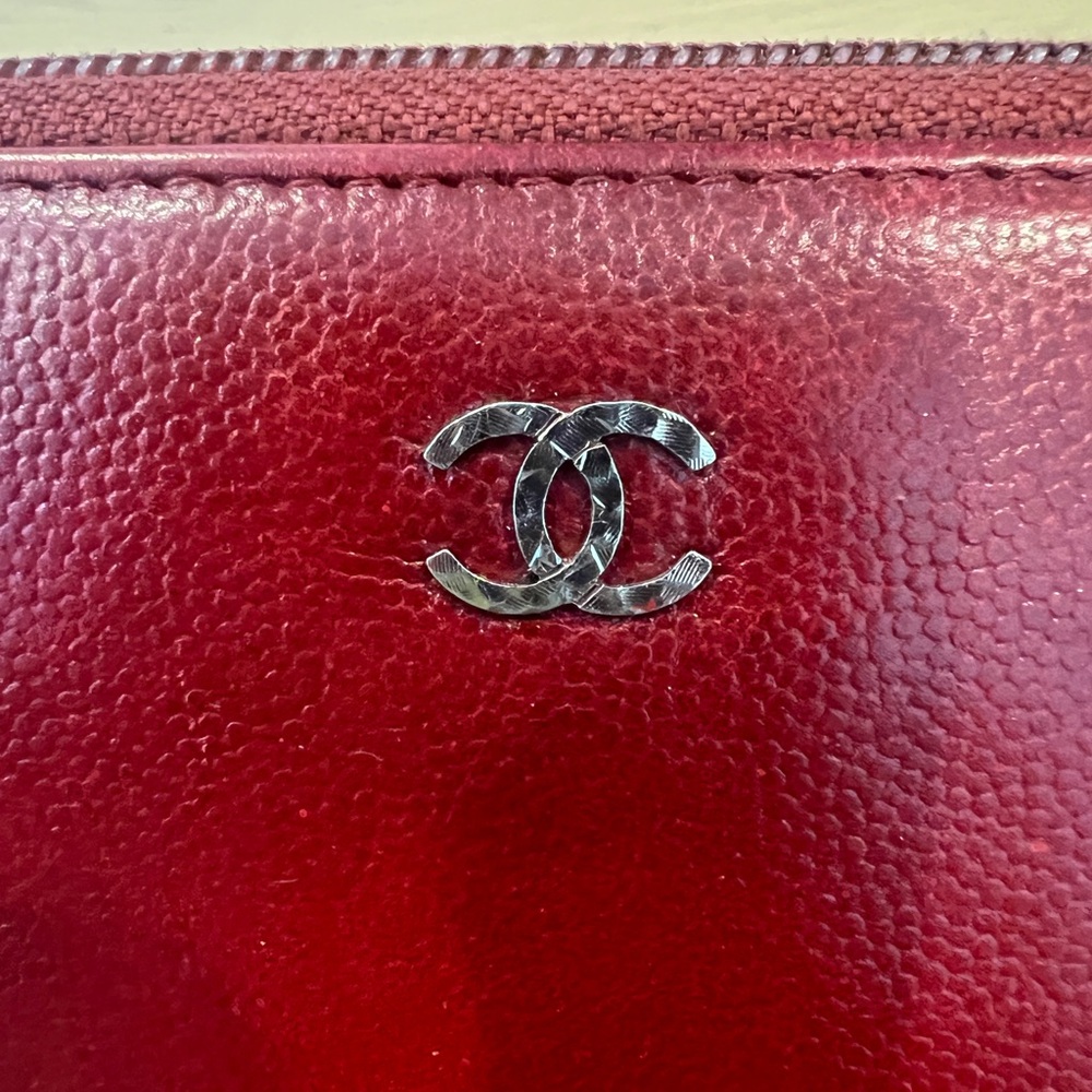AUTHENTIC CHANEL red calfskin/lamb skin leather zip around wallet. - Picture 2 of 10